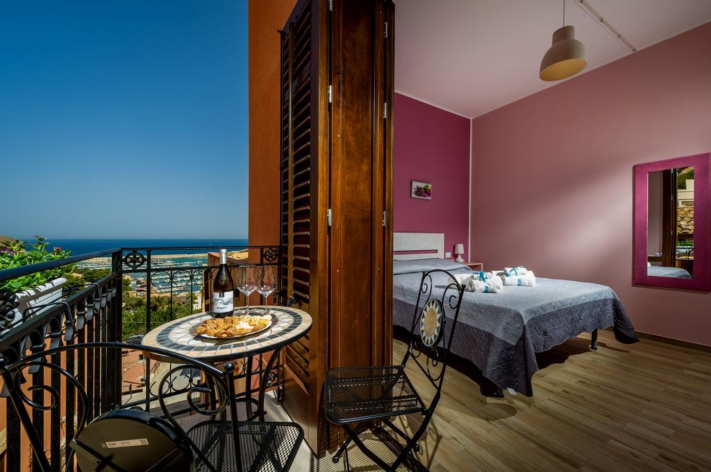 Antico Canale Castellammare del Golfo Buitenkant foto